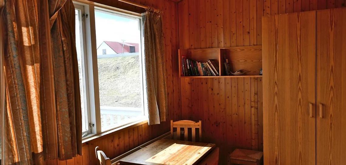 Kaffi Holar Cottages And Apartments Saudarkrokur Bagian luar foto